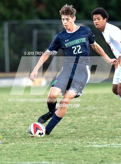 Thumbnail 2 in Charlotte Catholic @ Weddington photogallery.