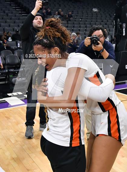 Thumbnail 1 in Bonita Vista vs. Central (CIF State D2 Final) photogallery.