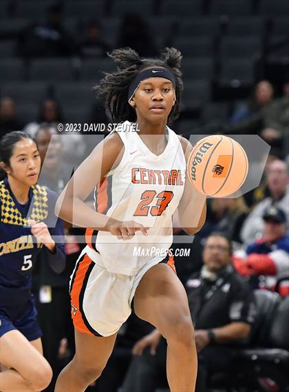 Thumbnail 1 in Bonita Vista vs. Central (CIF State D2 Final) photogallery.