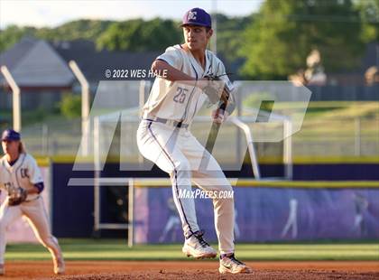 Thumbnail 2 in Madison Central vs. DeSoto Central photogallery.