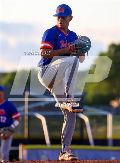 Thumbnail 3 in Madison Central vs. DeSoto Central photogallery.
