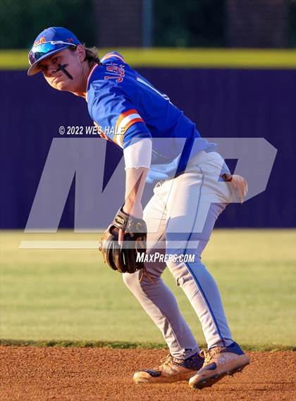 Thumbnail 3 in Madison Central vs. DeSoto Central photogallery.