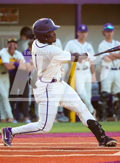 Thumbnail 2 in Madison Central vs. DeSoto Central photogallery.