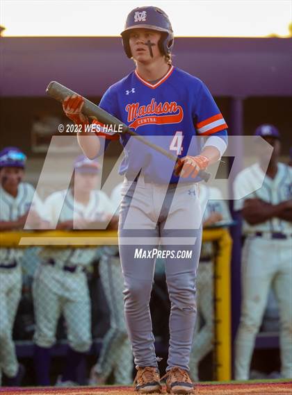Thumbnail 3 in Madison Central vs. DeSoto Central photogallery.