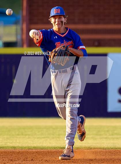 Thumbnail 1 in Madison Central vs. DeSoto Central photogallery.