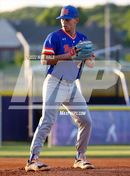 Thumbnail 3 in Madison Central vs. DeSoto Central photogallery.