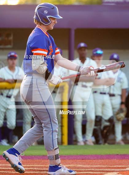 Thumbnail 2 in Madison Central vs. DeSoto Central photogallery.