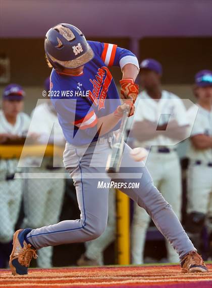 Thumbnail 3 in Madison Central vs. DeSoto Central photogallery.