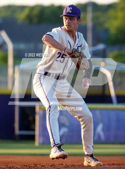 Thumbnail 3 in Madison Central vs. DeSoto Central photogallery.