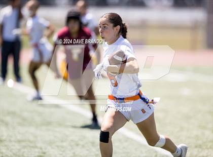 Thumbnail 1 in Oxnard vs. Westlake photogallery.
