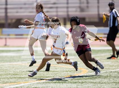 Thumbnail 3 in Oxnard vs. Westlake photogallery.
