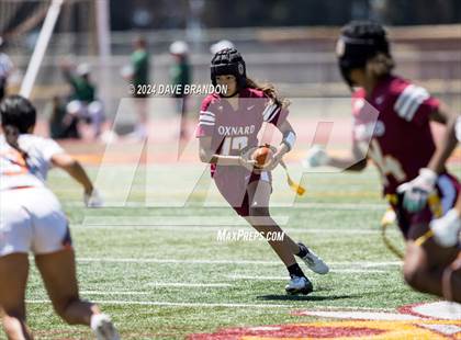 Thumbnail 3 in Oxnard vs. Westlake photogallery.