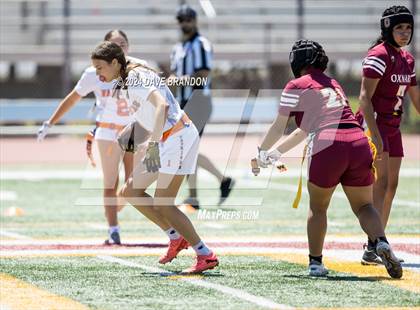 Thumbnail 2 in Oxnard vs. Westlake photogallery.