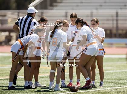 Thumbnail 1 in Oxnard vs. Westlake photogallery.
