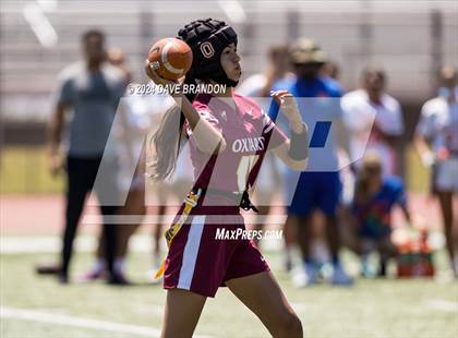 Thumbnail 1 in Oxnard vs. Westlake photogallery.