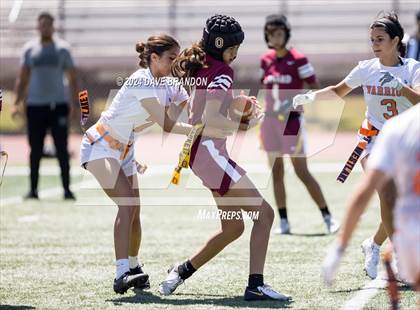 Thumbnail 2 in Oxnard vs. Westlake photogallery.