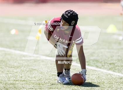 Thumbnail 3 in Oxnard vs. Westlake photogallery.