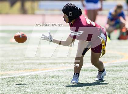 Thumbnail 3 in Oxnard vs. Westlake photogallery.