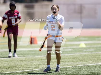 Thumbnail 3 in Oxnard vs. Westlake photogallery.
