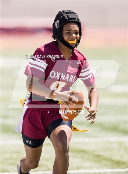 Thumbnail 1 in Oxnard vs. Westlake photogallery.