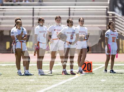 Thumbnail 2 in Oxnard vs. Westlake photogallery.