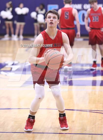 Thumbnail 1 in Roncalli vs. Decatur Central (IHSAA 4A 2nd Round Playoff) photogallery.