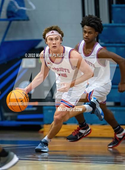 Thumbnail 1 in West Carteret vs. South View (Cumberland County Holiday Classic) photogallery.