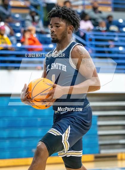 Thumbnail 3 in West Carteret vs. South View (Cumberland County Holiday Classic) photogallery.