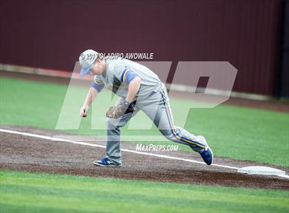 Thumbnail 3 in Sunnyvale vs. Aubrey (UIL 4A Area Playoff)  photogallery.