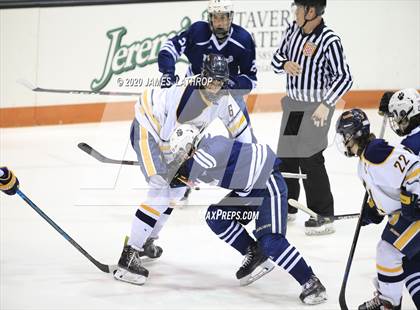Thumbnail 1 in Victor vs. Pittsford photogallery.