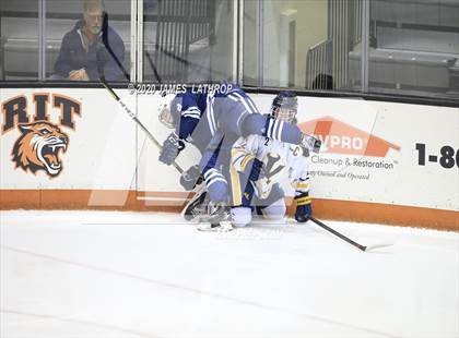 Thumbnail 1 in Victor vs. Pittsford photogallery.