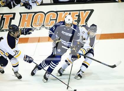 Thumbnail 1 in Victor vs. Pittsford photogallery.