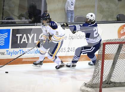 Thumbnail 2 in Victor vs. Pittsford photogallery.