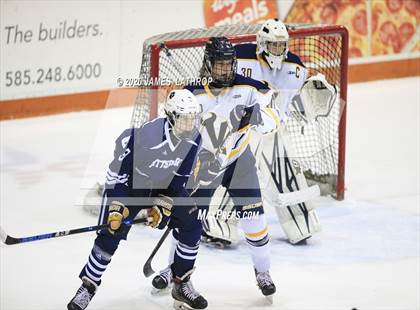 Thumbnail 3 in Victor vs. Pittsford photogallery.
