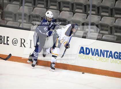 Thumbnail 3 in Victor vs. Pittsford photogallery.