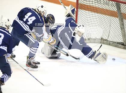 Thumbnail 3 in Victor vs. Pittsford photogallery.