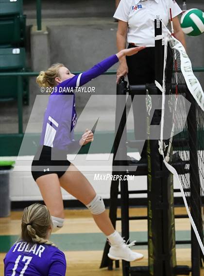 Thumbnail 1 in Tolar vs Eastland (Dublin Tournament) photogallery.