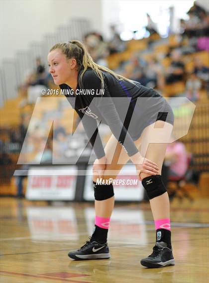 Thumbnail 3 in Oxnard vs. Carlsbad (HUDL SoCal Invite) photogallery.