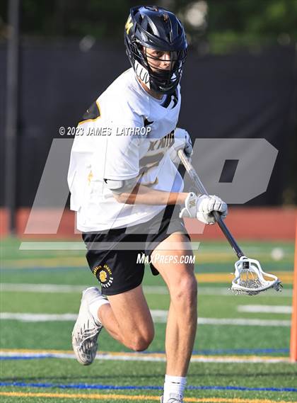 Thumbnail 1 in Fairport @ McQuaid Jesuit photogallery.