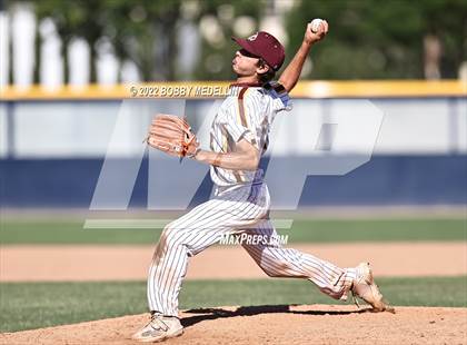 Thumbnail 2 in Sierra vs. Mendota photogallery.