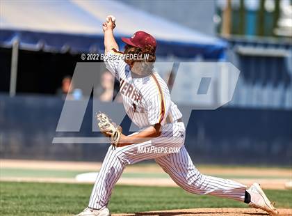 Thumbnail 3 in Sierra vs. Mendota photogallery.
