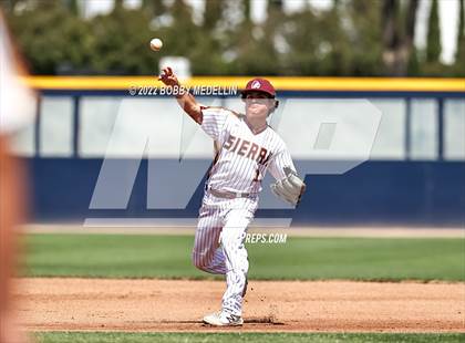 Thumbnail 2 in Sierra vs. Mendota photogallery.