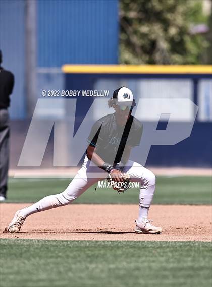 Thumbnail 3 in Sierra vs. Mendota photogallery.