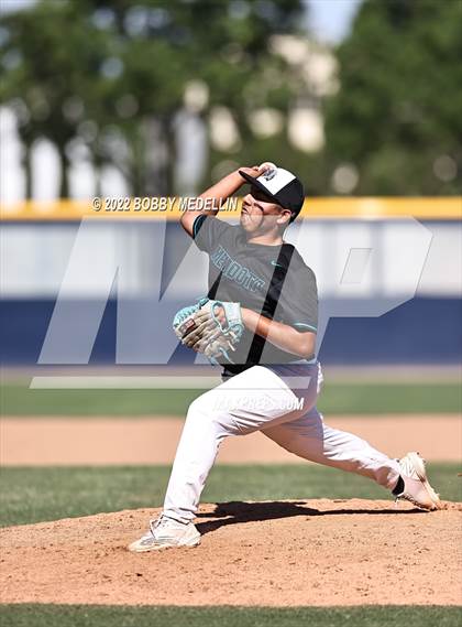 Thumbnail 1 in Sierra vs. Mendota photogallery.