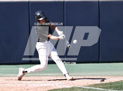 Thumbnail 2 in Sierra vs. Mendota photogallery.