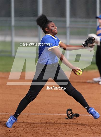 Thumbnail 2 in Dallas Samuell @ W.T. White (UIL Softball 5A Region II Bi-District) photogallery.
