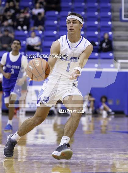 Thumbnail 2 in San Antonio Sports 1A-5A All-Star Game photogallery.