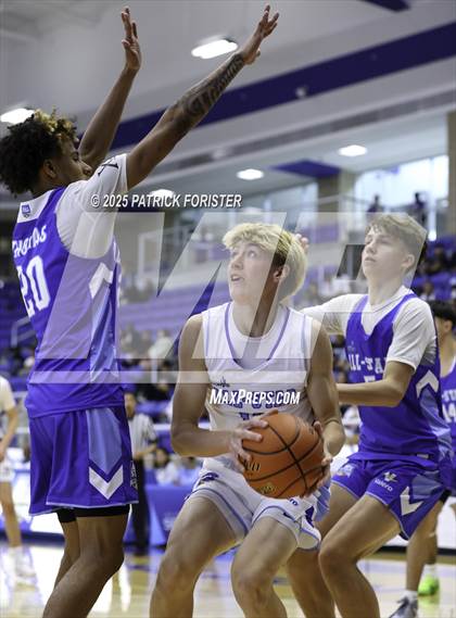 Thumbnail 3 in San Antonio Sports 1A-5A All-Star Game photogallery.