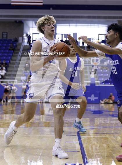 Thumbnail 2 in San Antonio Sports 1A-5A All-Star Game photogallery.