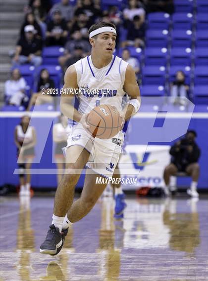 Thumbnail 3 in San Antonio Sports 1A-5A All-Star Game photogallery.
